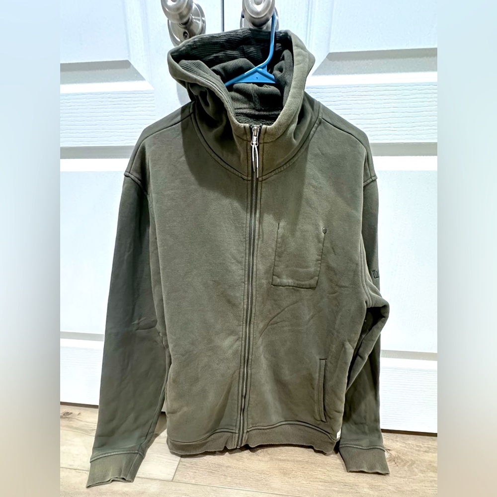 Vuori Seaside Hoodie Men’s XL color Oregano